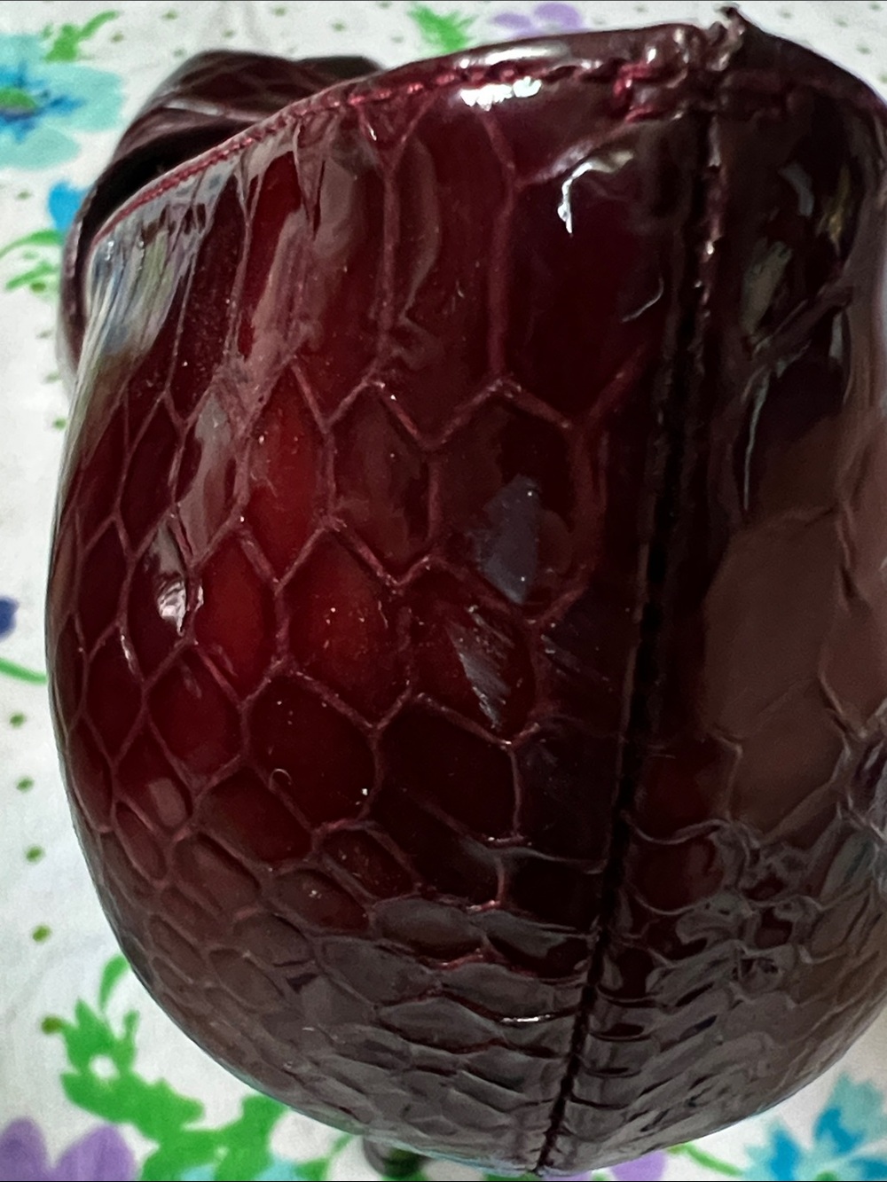 Stuart Weitzman Croc Oxblood Peep Toe Heels - 7.5 - Picture 12 of 13